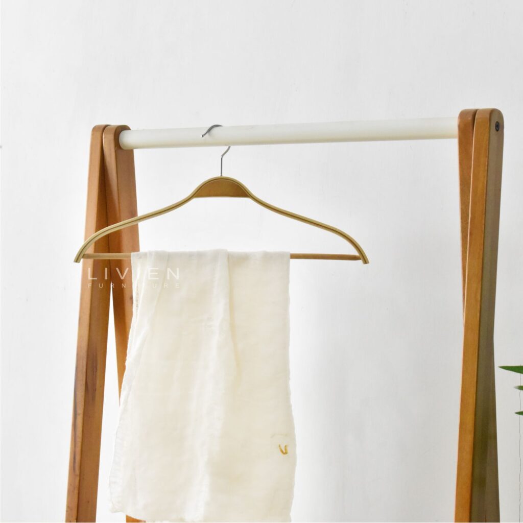 Lily Standing Hanger - Livien Furniture Shop